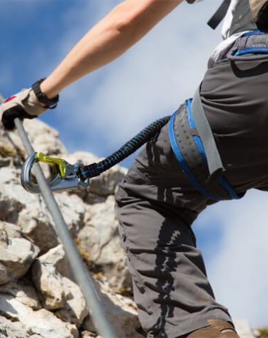 escalade ou via ferrata dans le Bugey pour les amateurs de grimpe à moins d'une heure à l'Est de Lyon