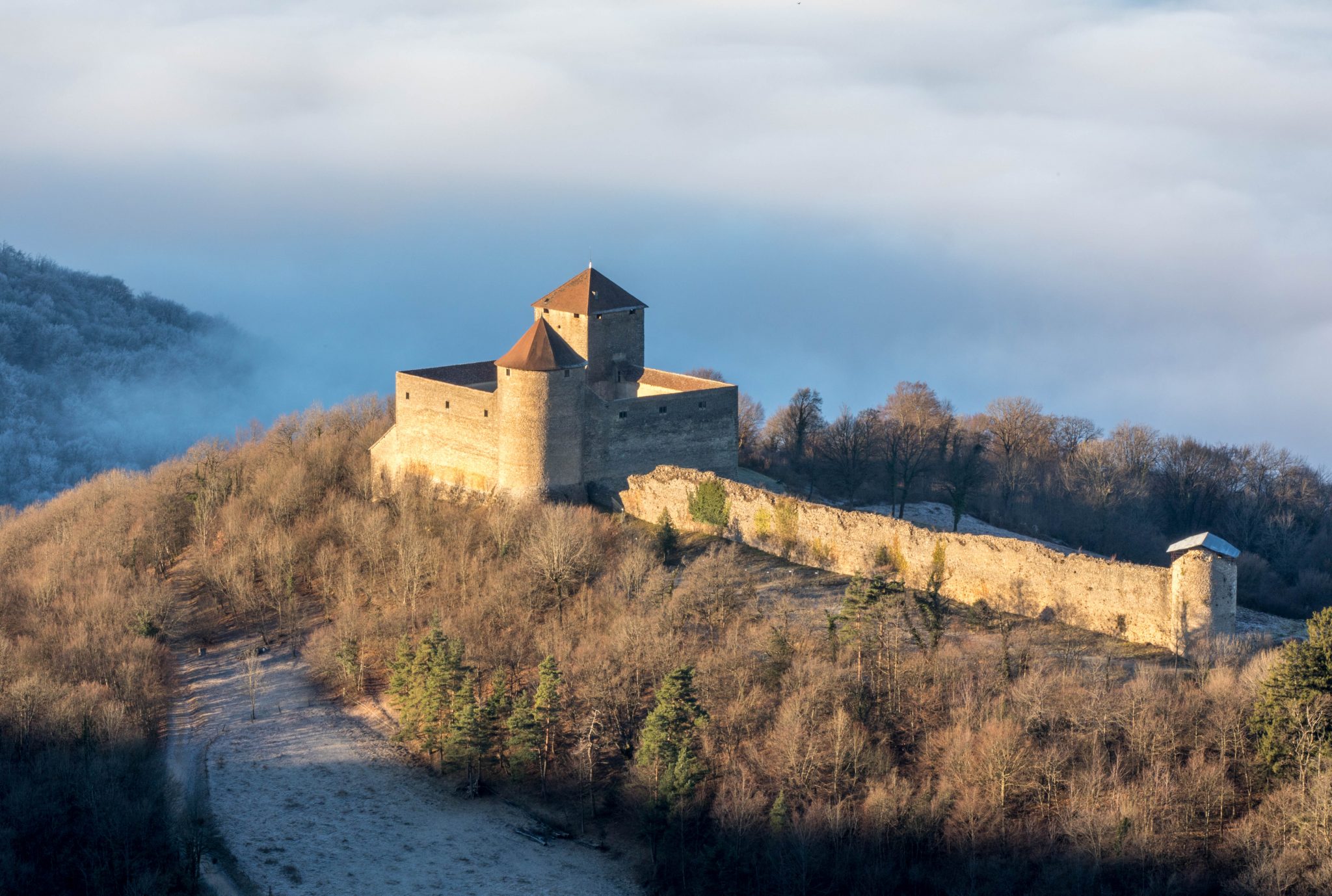 Le château des Allymes se visite toute l'année. A 10 min du centre d'Ambérieu en Bugey (Ain)
